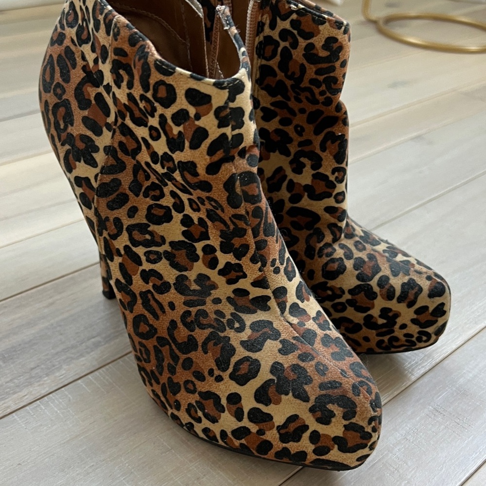 Leopard boot heel fall heels fashion